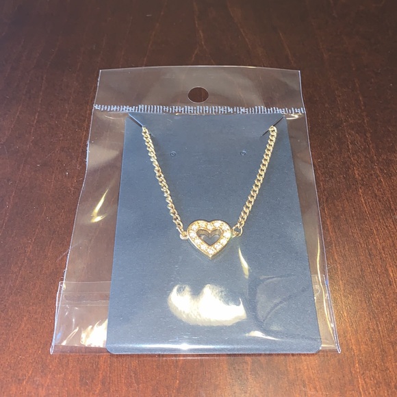 2/$40 👸🏻 NWOT Vintage Avon Large Here’s My Heart Bracelet ❤️ - Picture 3 of 10